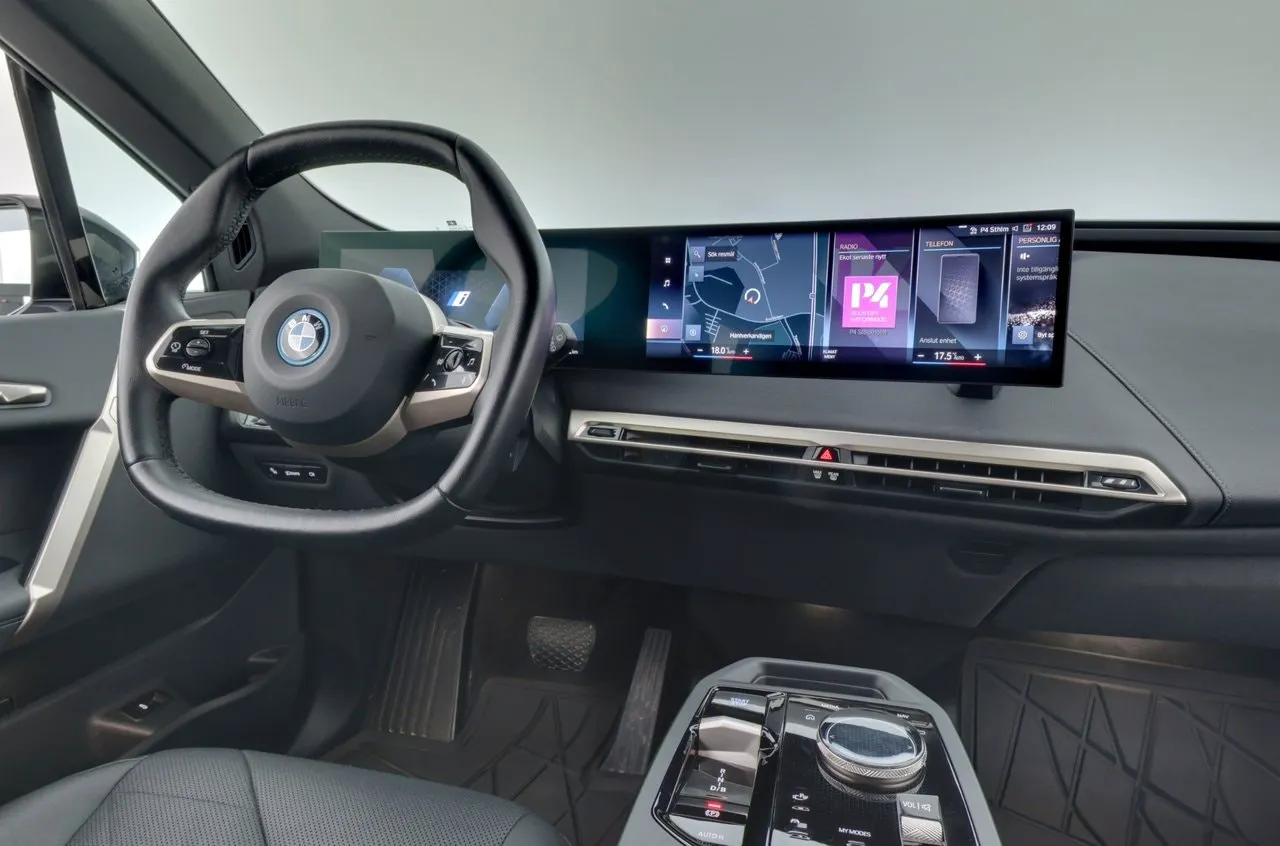 BMW iX bild 22
