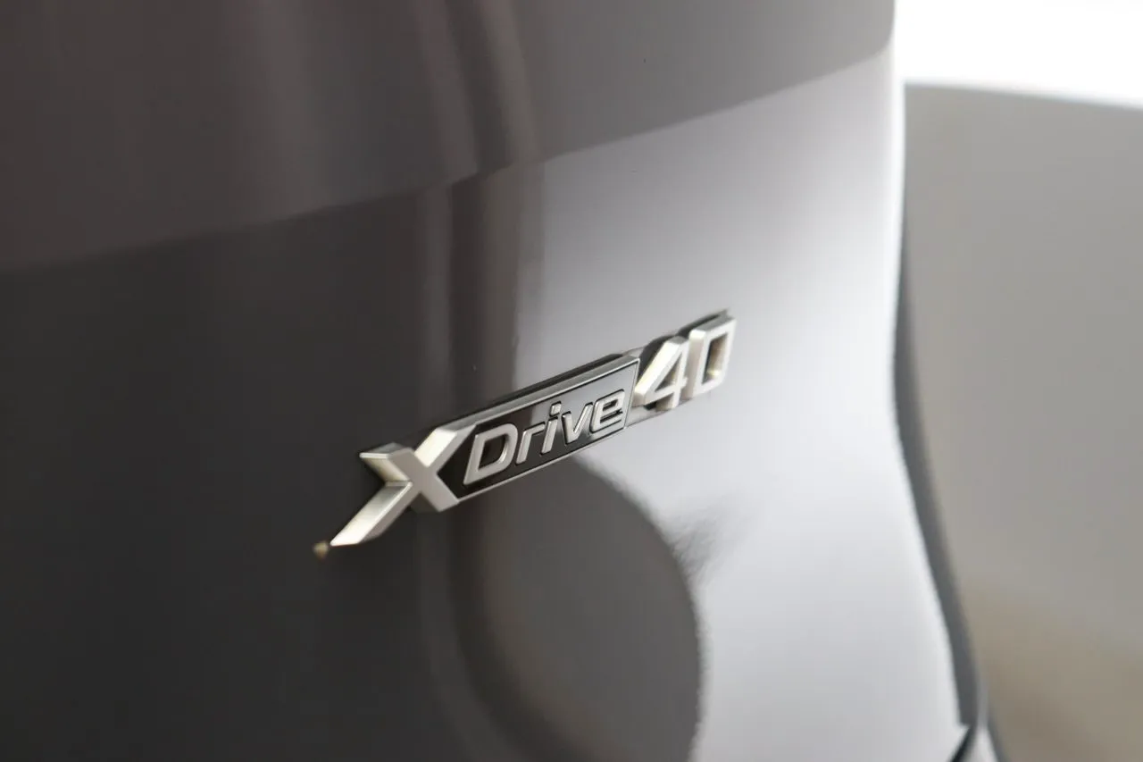 BMW iX bild 11