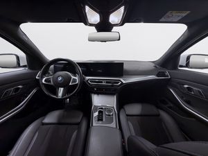 BMW 330 bild 11