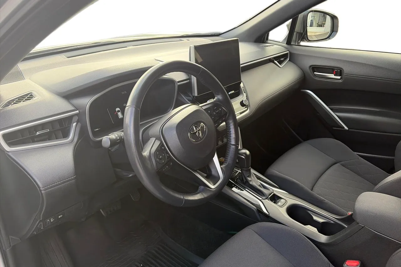 Toyota Corolla Cross bild 13