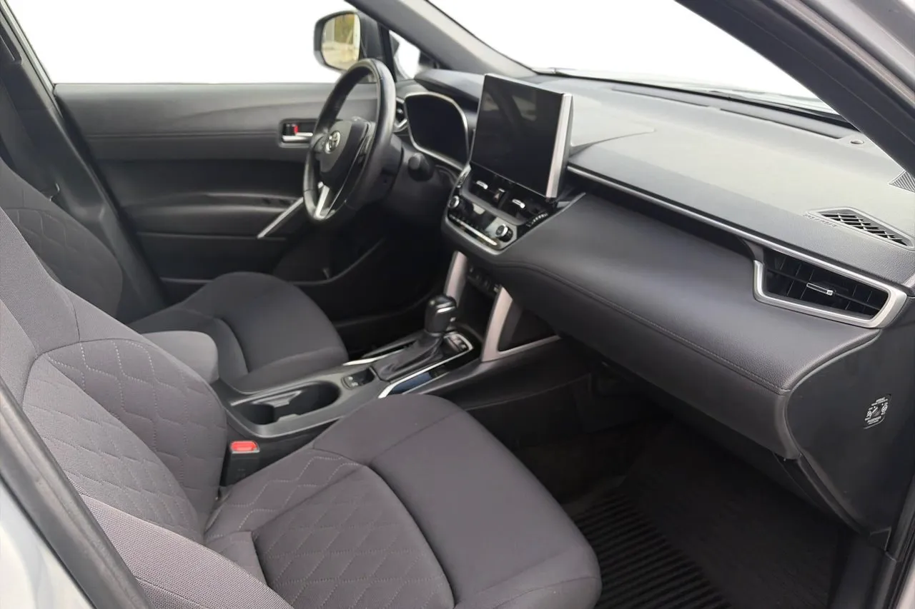 Toyota Corolla Cross bild 9