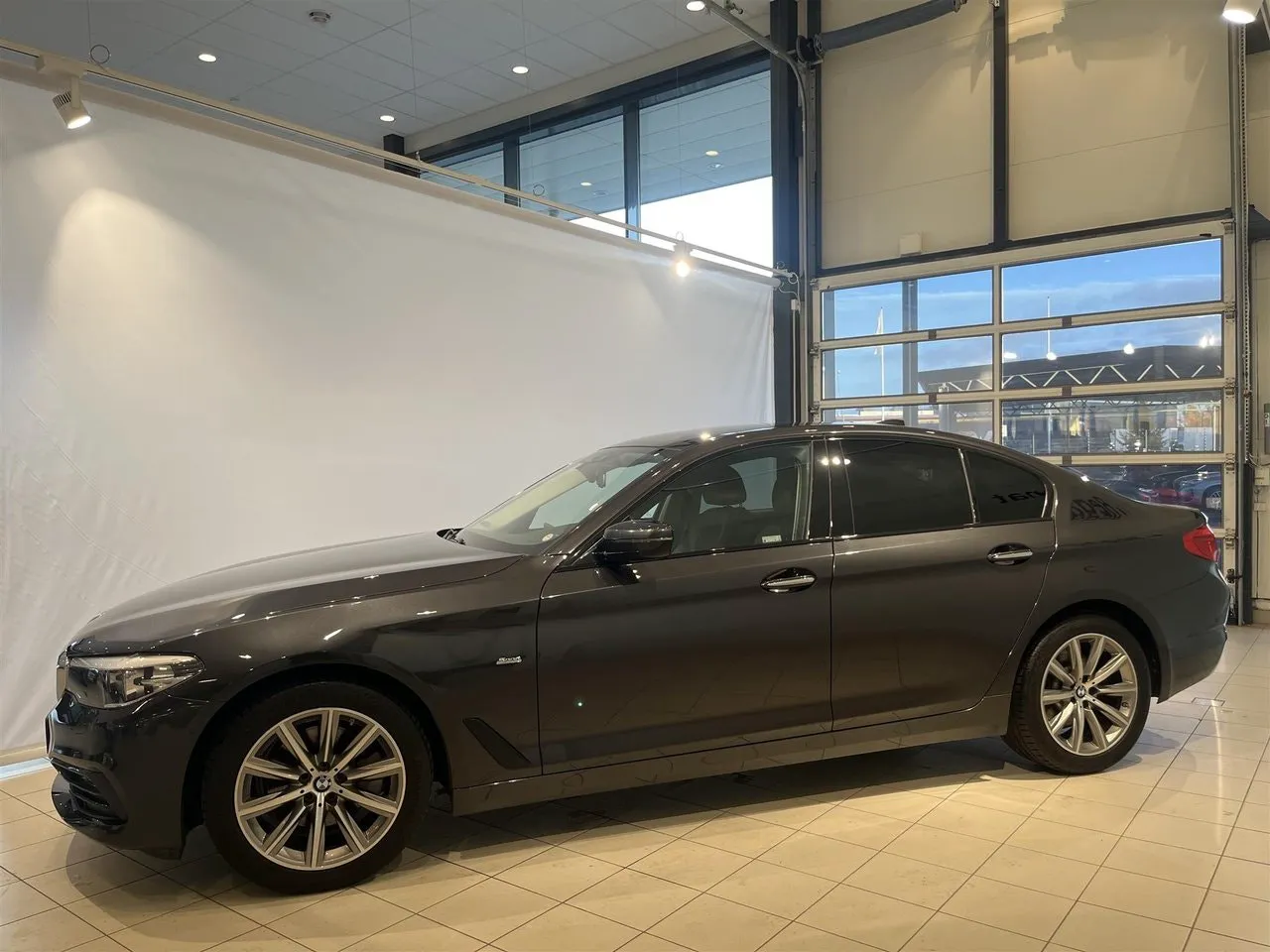 BMW 520 bild 2