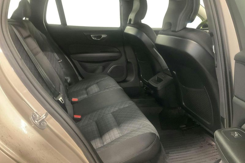 Volvo V60 bild 8