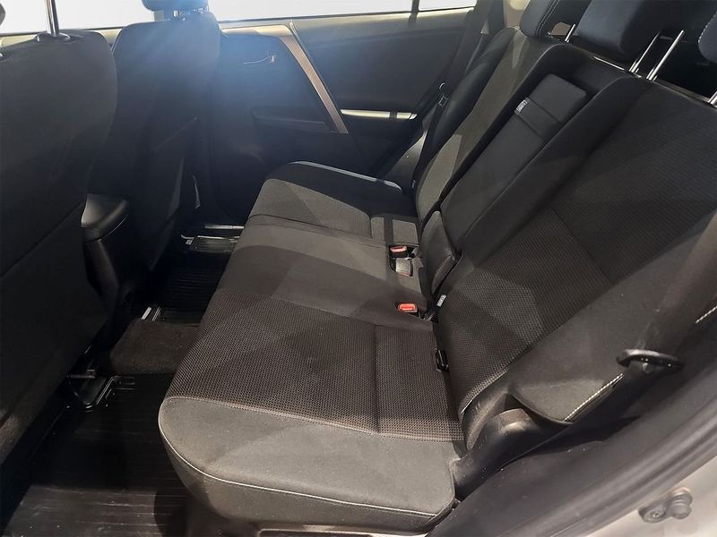 Toyota RAV4 bild 7