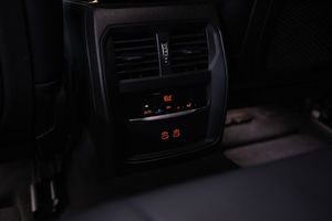 BMW 330 bild 12