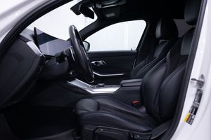 BMW 330 bild 9