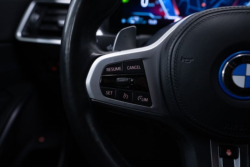BMW 330 bild 17