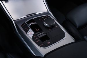BMW 330 bild 19