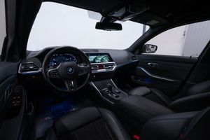 BMW 330 bild 17