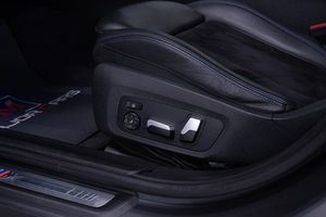 BMW 330 bild 13