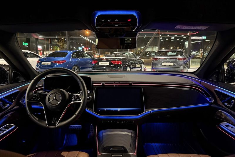 Mercedes E300 bild 12