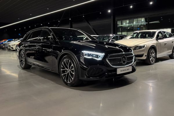 Mercedes E300 de 4MATIC All-Terrain / AVANTGARDE Premium / Burmester® 4D - 2026