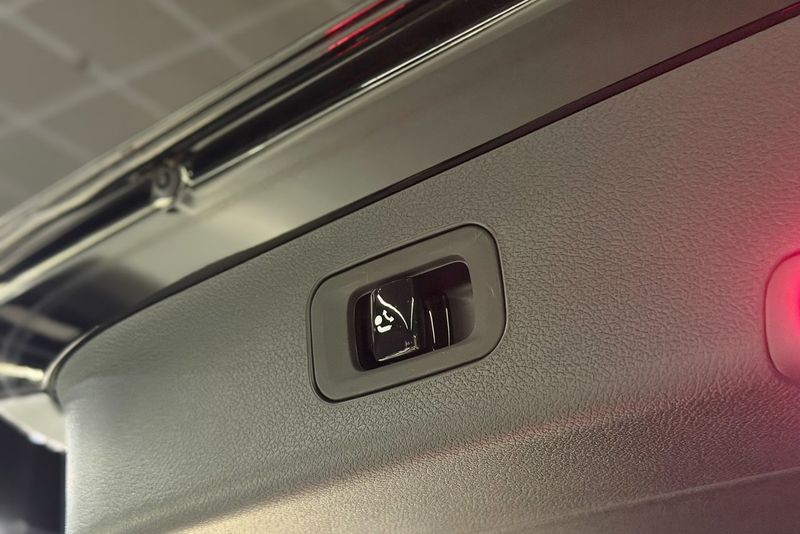 Mercedes E300 bild 15