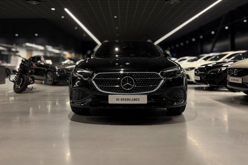 Mercedes E300 bild 3