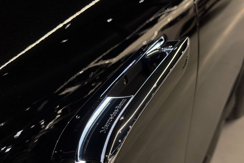 Mercedes E300 bild 8