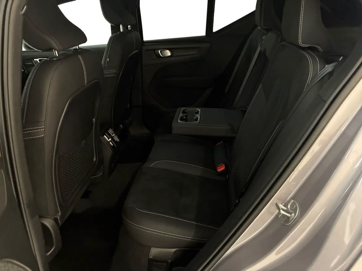Volvo EX40 bild 7