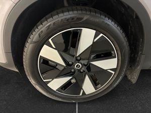 Volvo EX40 bild 10