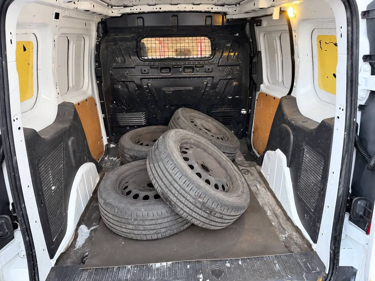 Ford Transit Connect bild 8