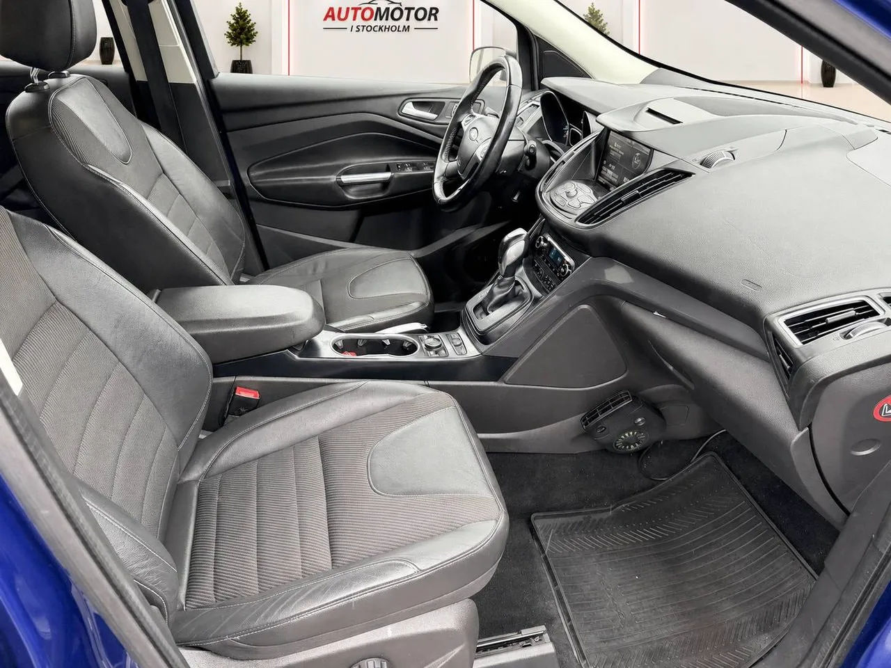 Ford Kuga bild 8