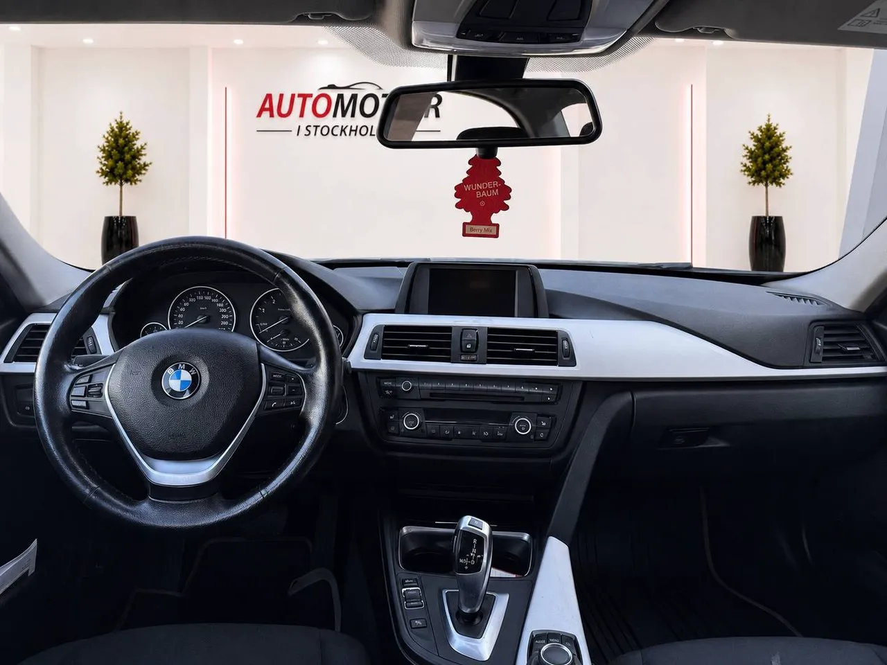 BMW 320 bild 8
