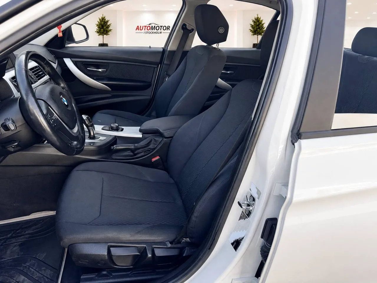 BMW 320 bild 7