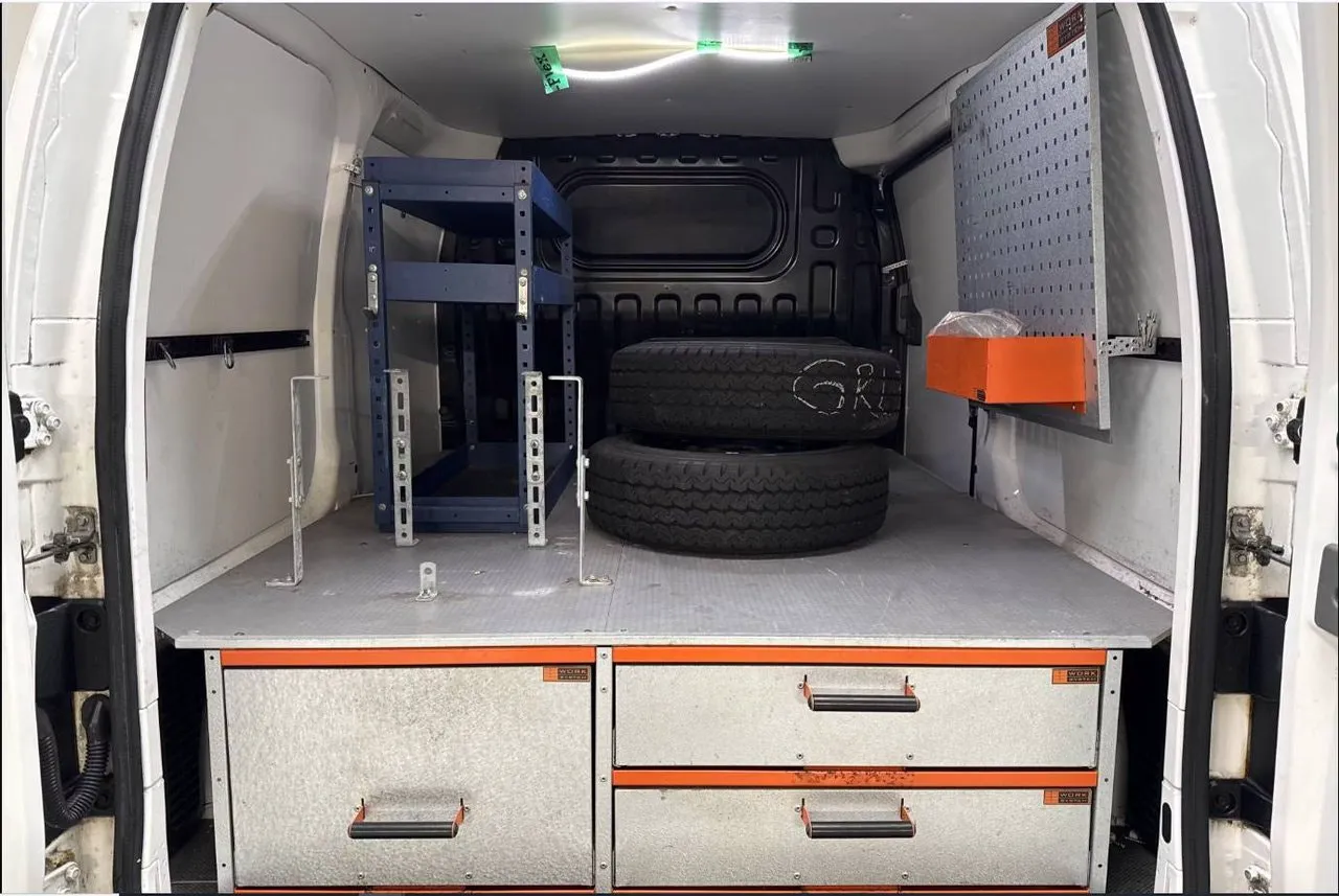 Nissan NV200 bild 10