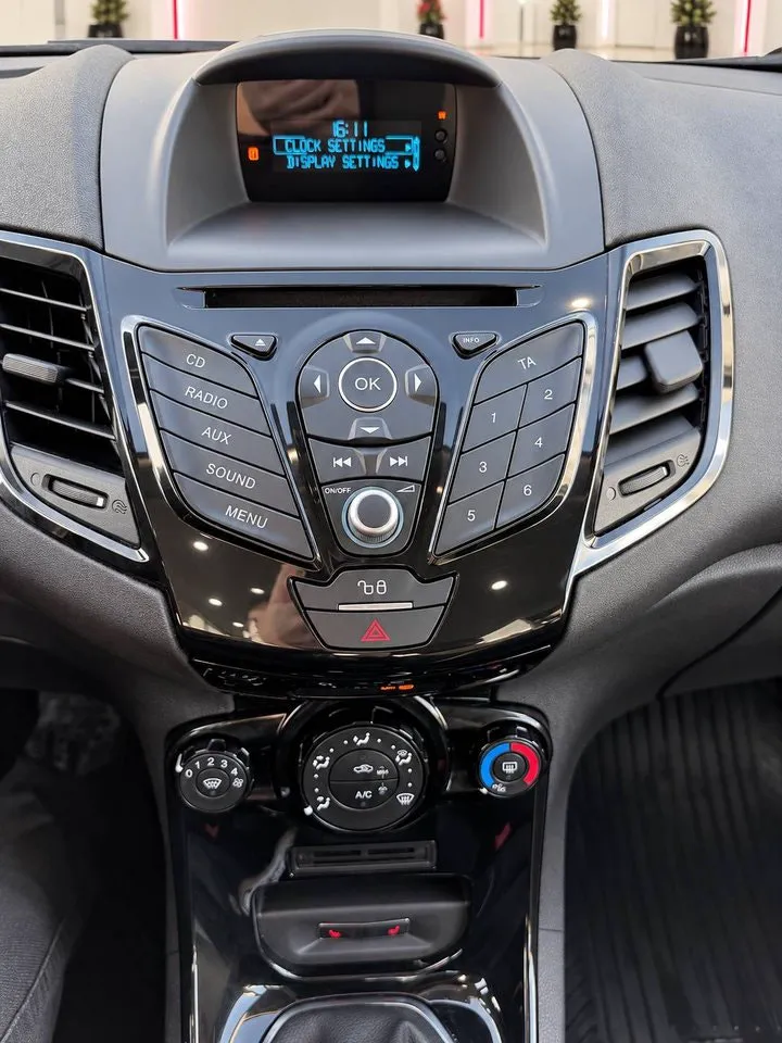 Ford Fiesta bild 15