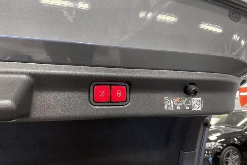 Mercedes EQE350+ bild 15