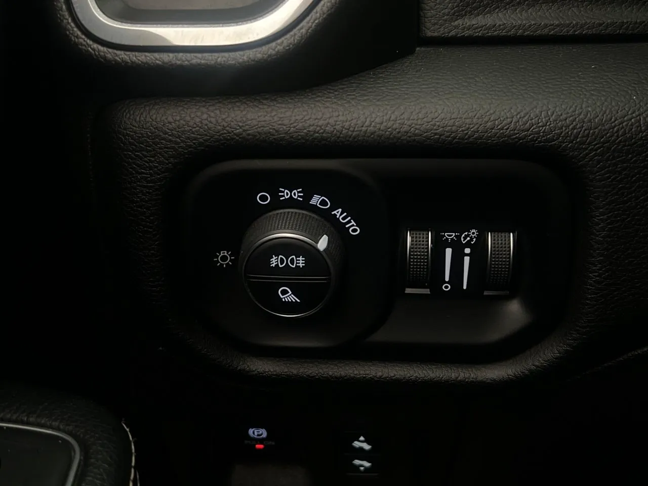 Dodge Ram bild 19