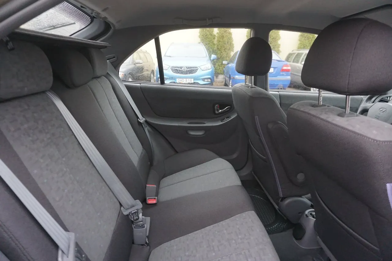 Hyundai Accent bild 7