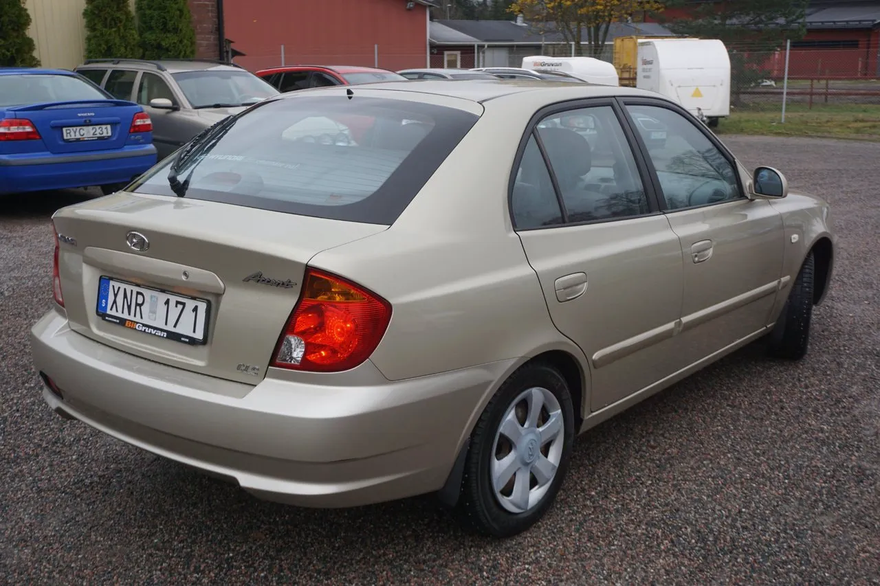 Hyundai Accent bild 3