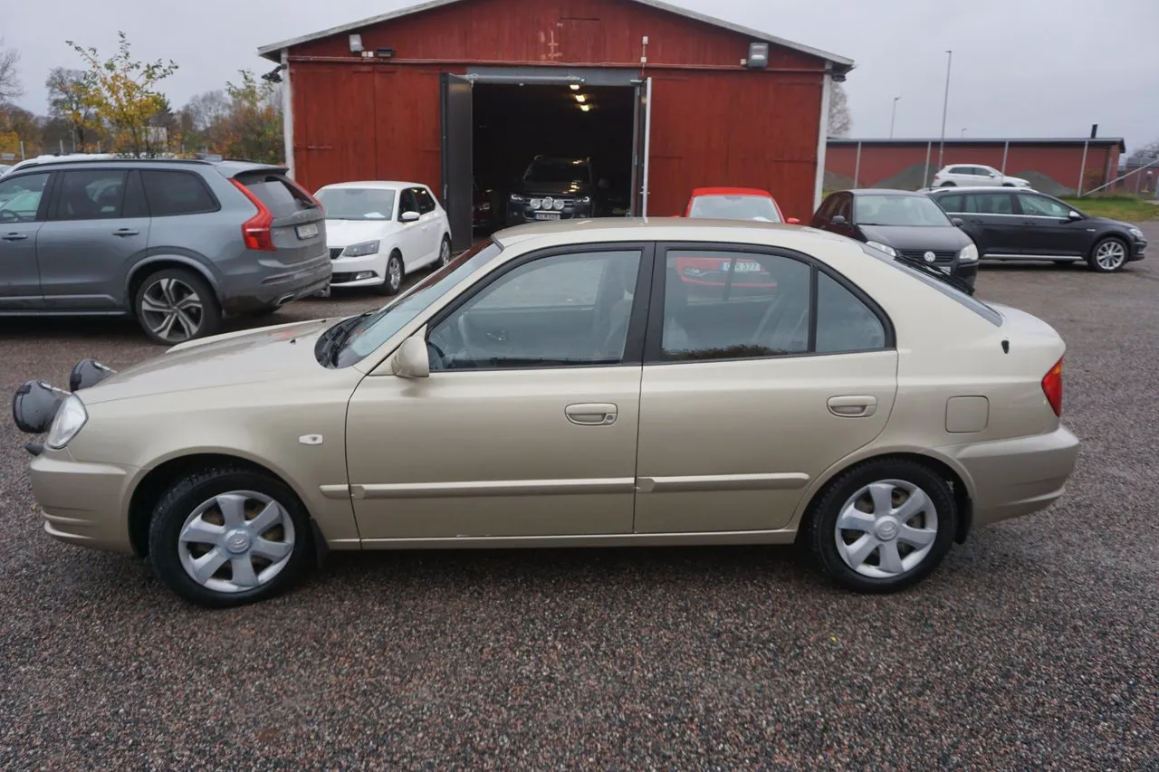 Hyundai Accent bild 4