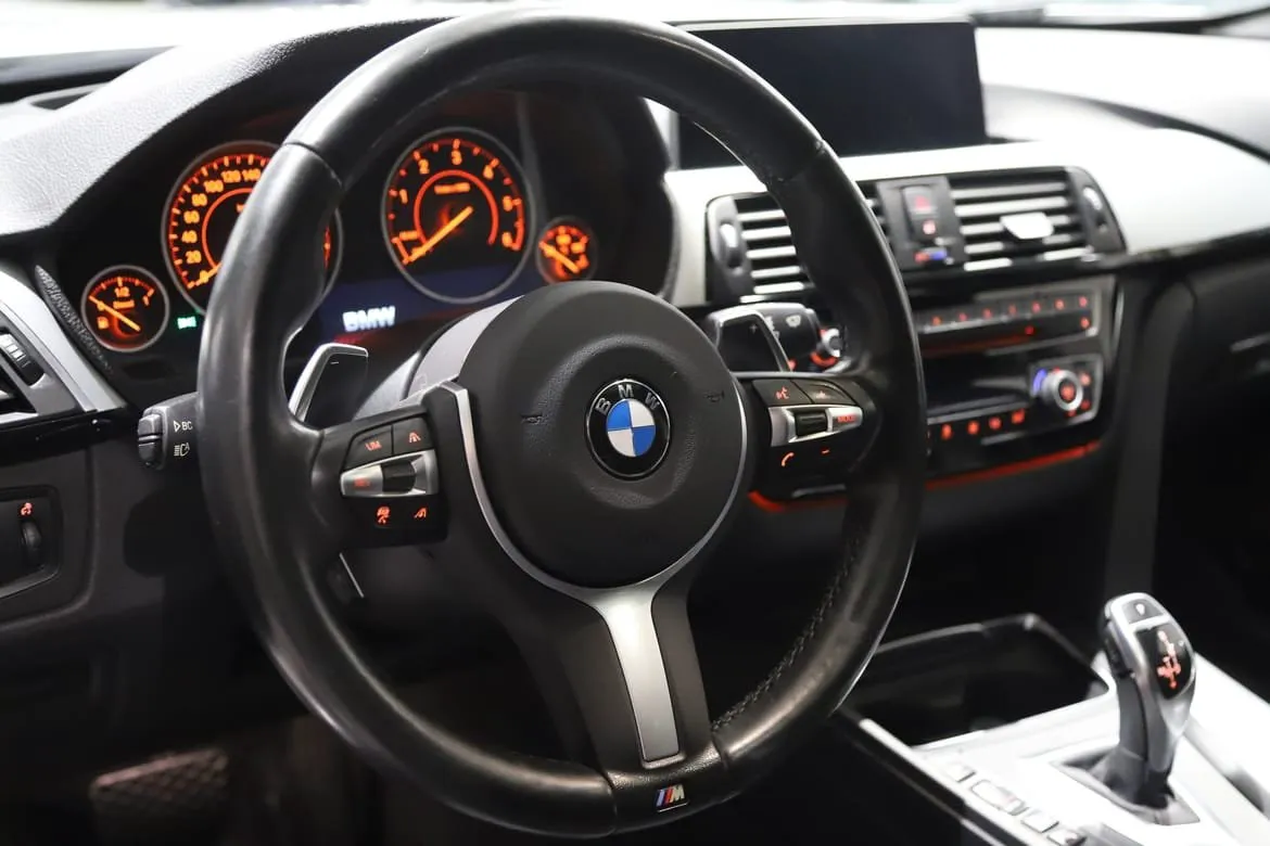 BMW 320 bild 10