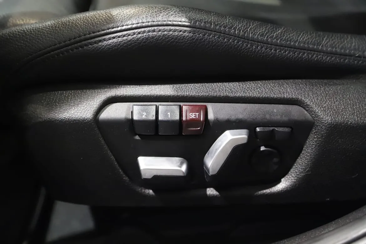 BMW 320 bild 15