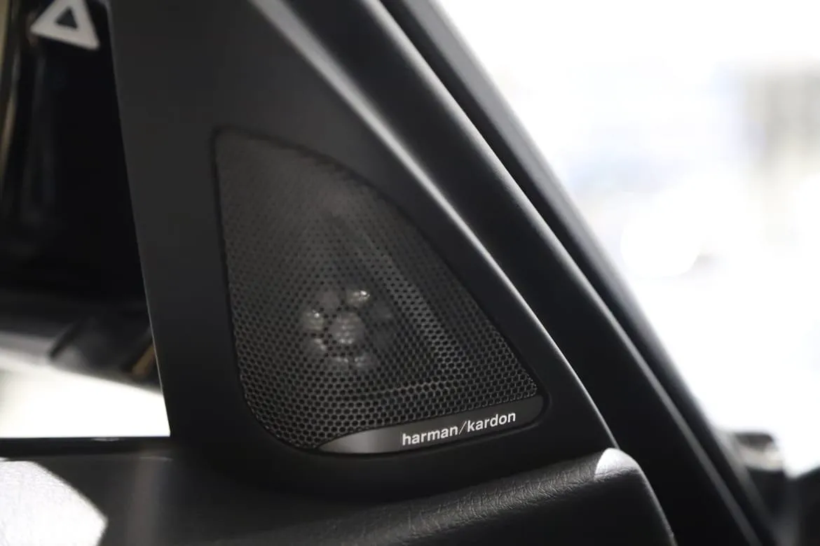 BMW 320 bild 13