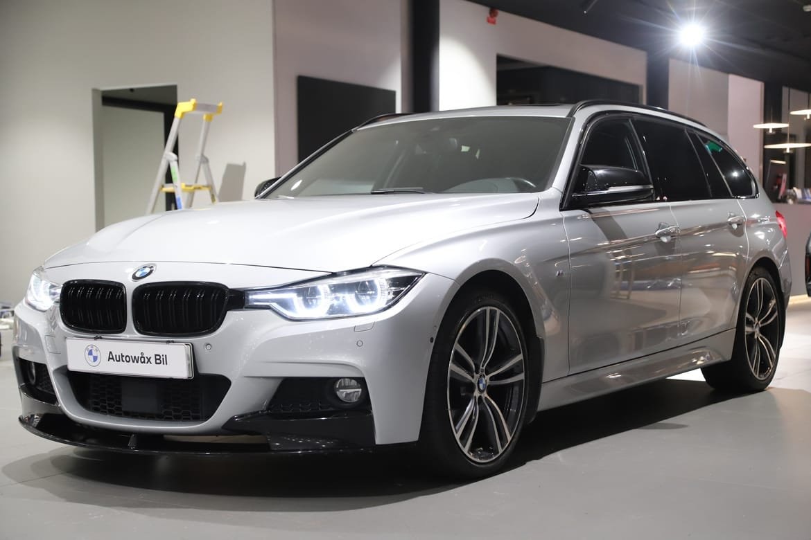 BMW 320