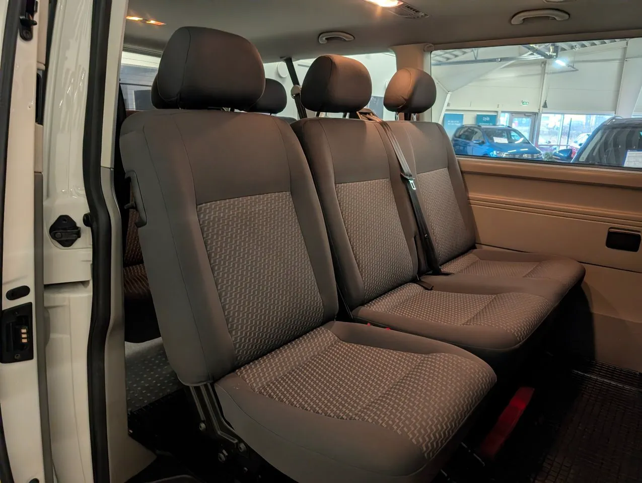 Volkswagen Caravelle bild 6