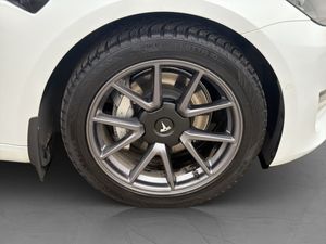 Tesla Model 3 bild 35