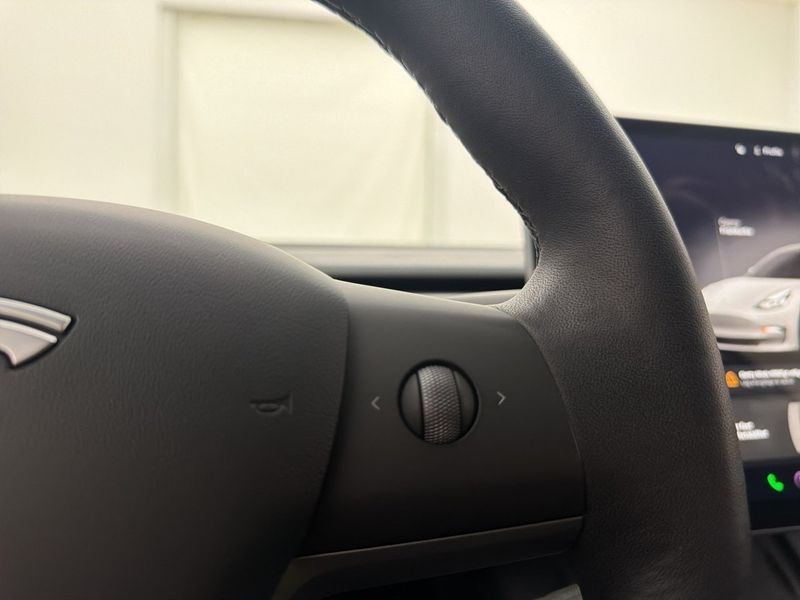 Tesla Model 3 bild 20