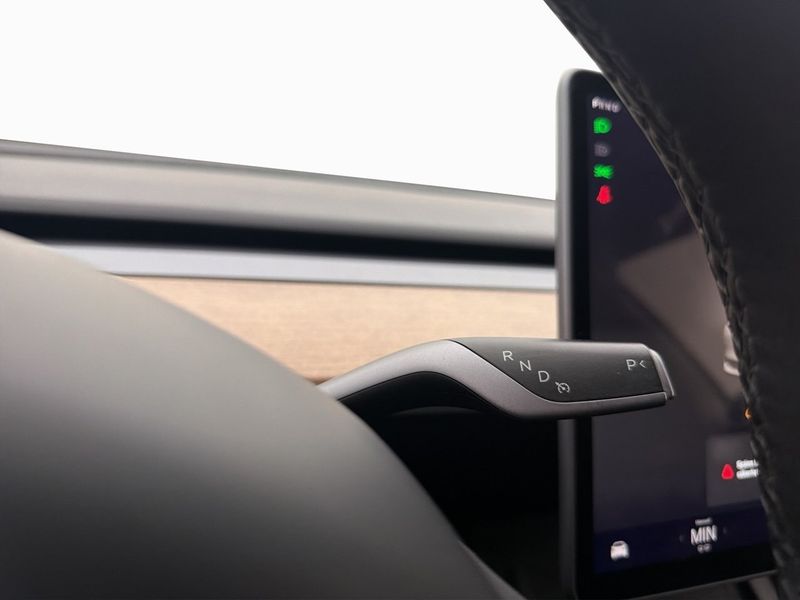 Tesla Model 3 bild 21