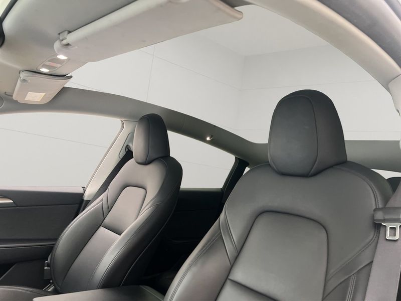 Tesla Model Y bild 20