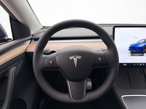Tesla Model Y bild 27