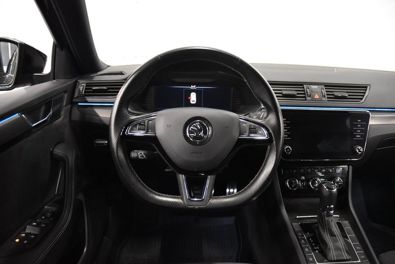 Skoda Superb bild 2