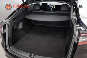Tesla Model Y bild 30