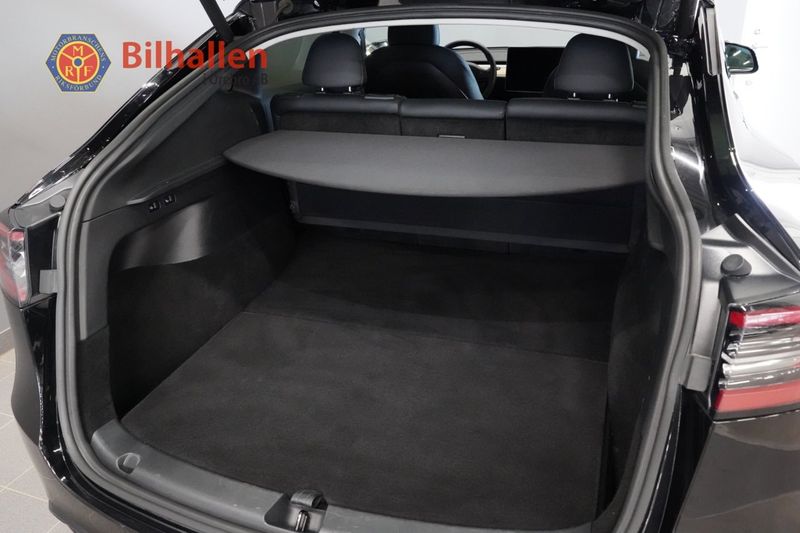 Tesla Model Y bild 30