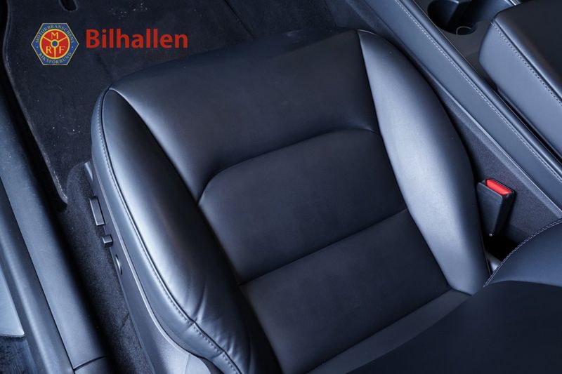 Tesla Model Y bild 18