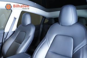 Tesla Model Y bild 16