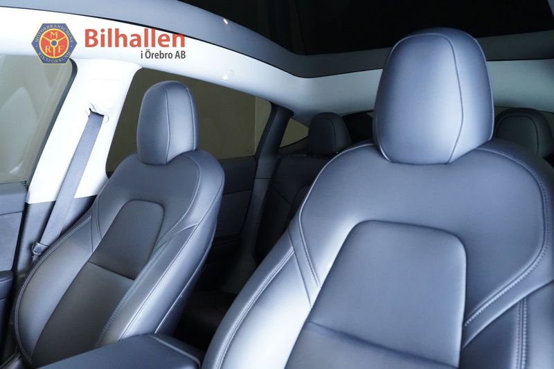 Tesla Model Y bild 16