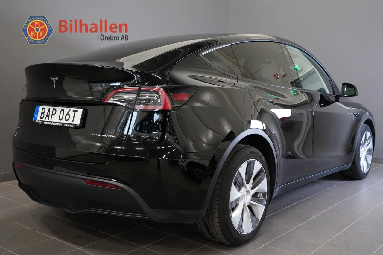 Tesla Model Y bild 5