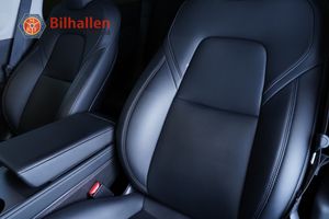 Tesla Model Y bild 17